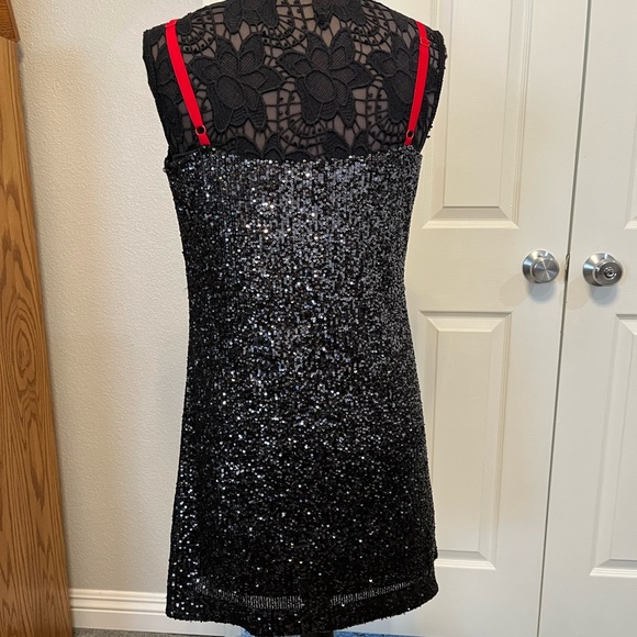 NWOT - DKNY sleeveless sequin dress - size Small - Picture 3 of 8